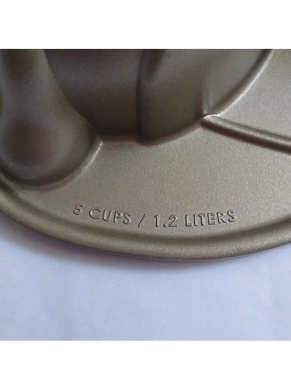 Nordic Ware Caterpillar Cakelet Pan 5 cups